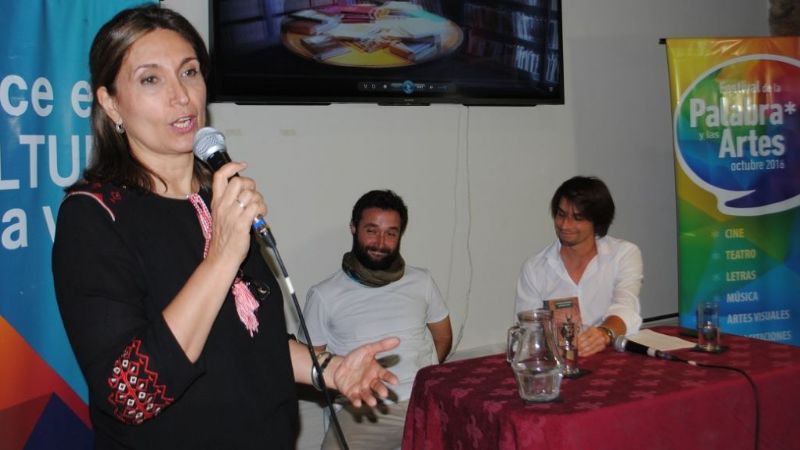 Lucida presentación de “El sentido de la Literatura” de Juan Uriarte