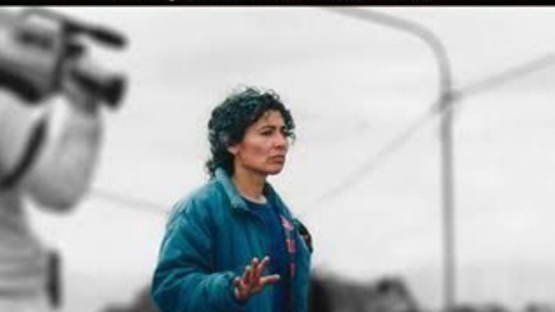 El escritor Alexis Oliva presenta “Todo lo que el poder odia”,