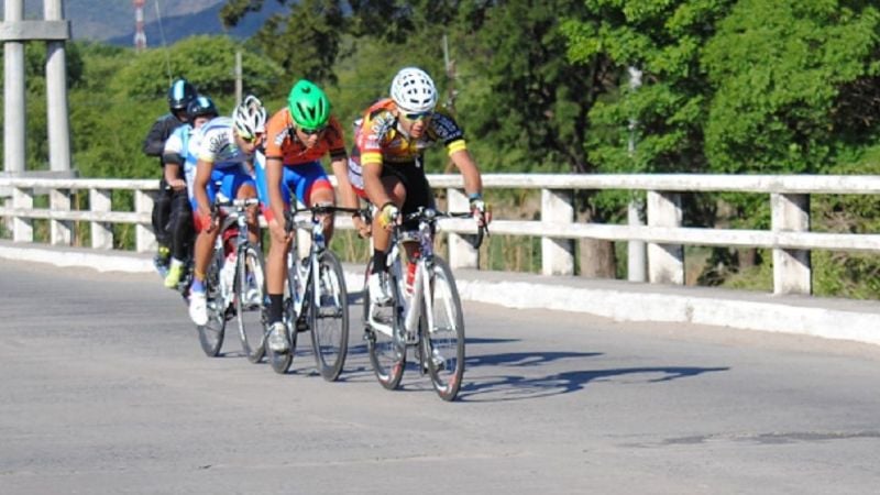 Gran triunfo del riojano Pereyra en la 1ra. etapa de “la Vuelta”