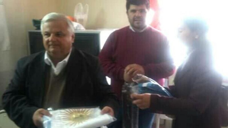 Escuela de El Albigasta recibió Bandera de Ceremonias