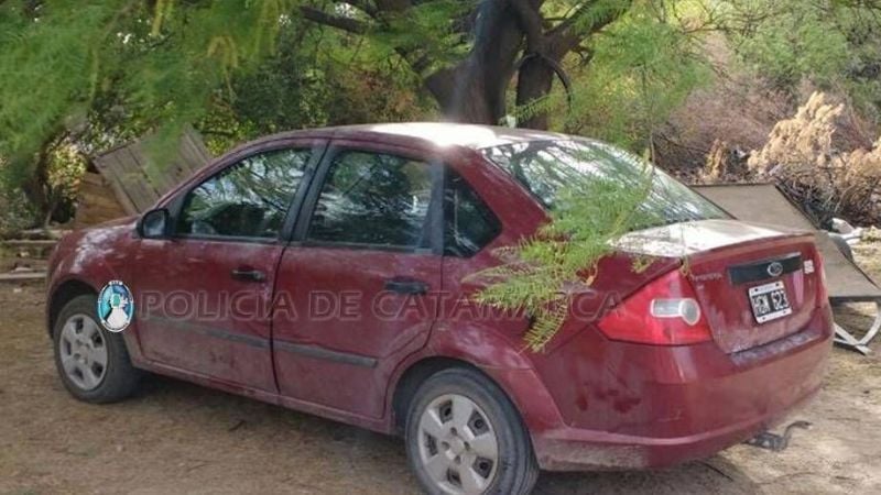 Denunció que diez hombres le robaron 50 mil pesos