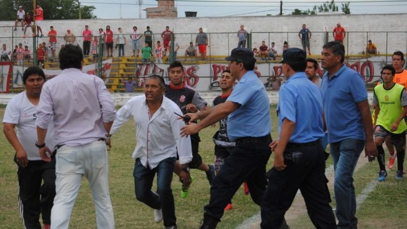 Escandalosa suspensión cuando Villa Cubas perdía 0-1 con Vélez