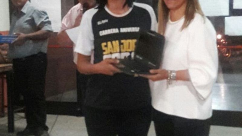 Entregaron más de 50 netbooks en Fiambalá