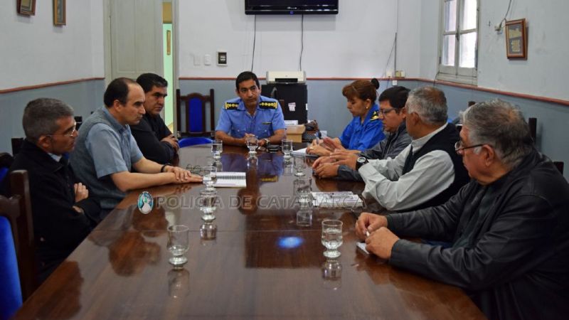 Reunión con los capellanes policiales en Jefatura de Policía