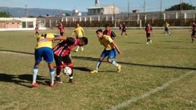 Independiente goleó 5-0 a Villa Cubas y se “prende”