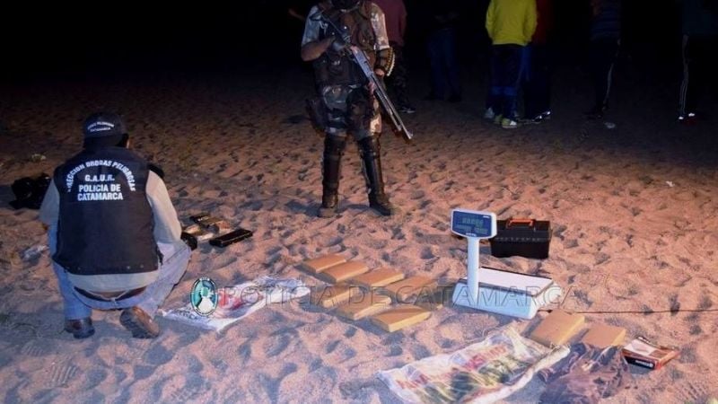 Incautaron 30 kilos de marihuana y medio kilo de pasta base de cocaína