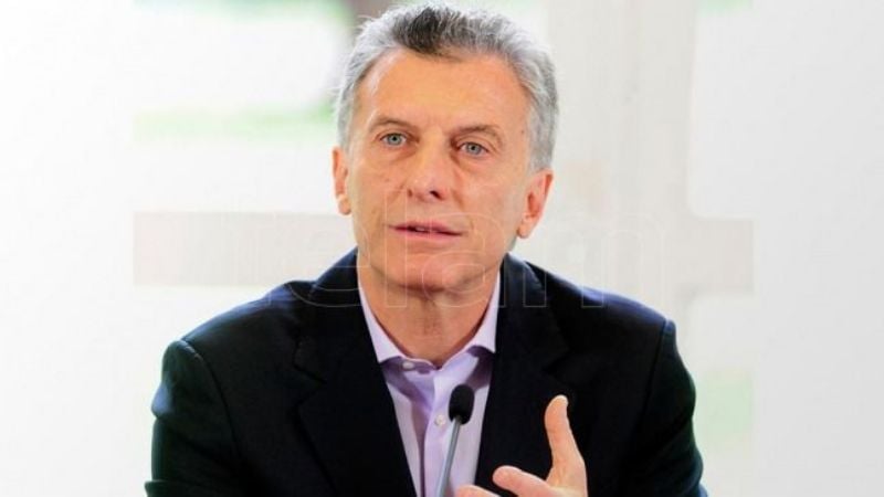 Macri: "Aerolíneas nos cuesta dos jardines de infantes por semana"