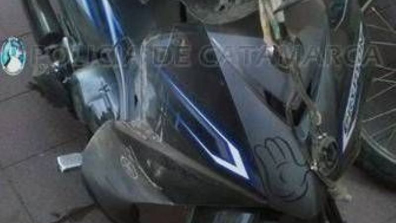 Robaron una moto, la destrozaron y abandonaron
