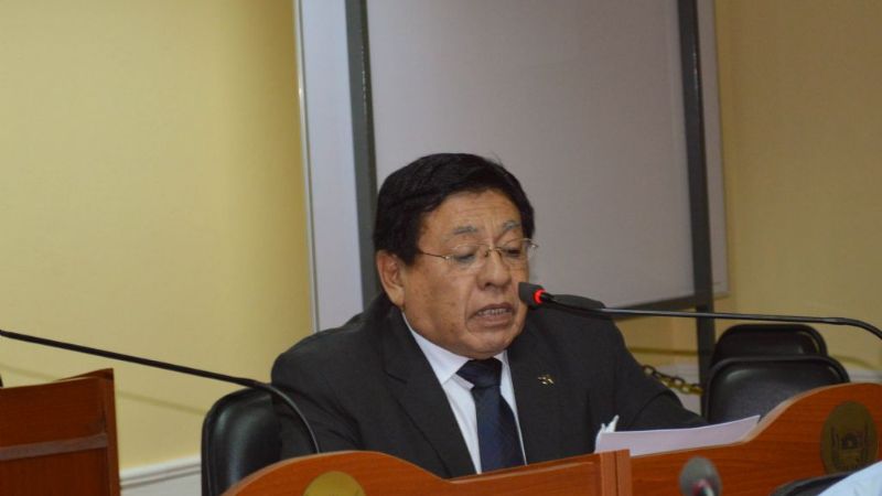 Sanción definitiva a la ley que prohíbe bordados en uniformes escolares