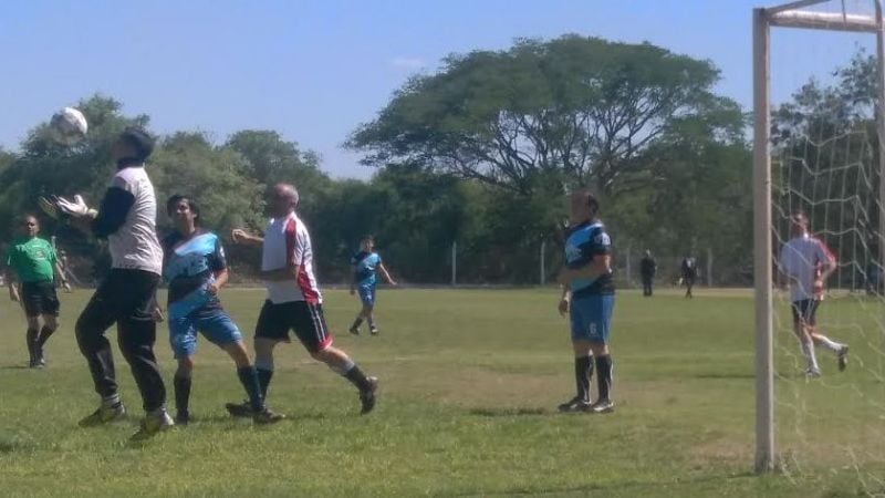 Los Médicos en la punta de la división mayor en la Maxi