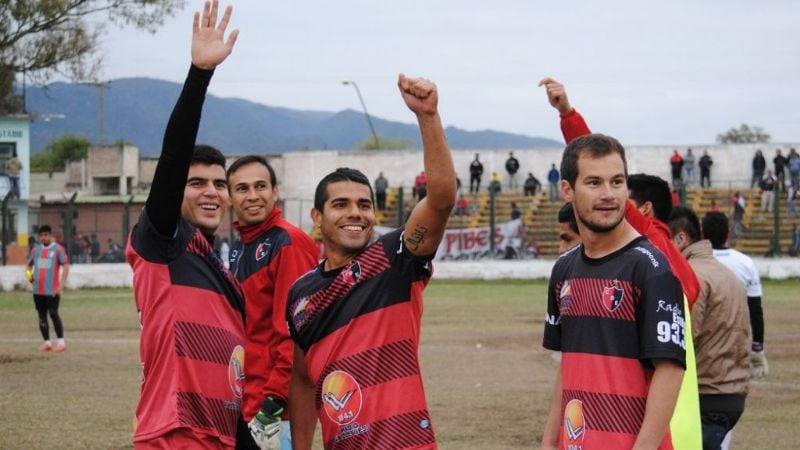 Defensores y Villa Cubas juegan el sábado; Policial, el domingo