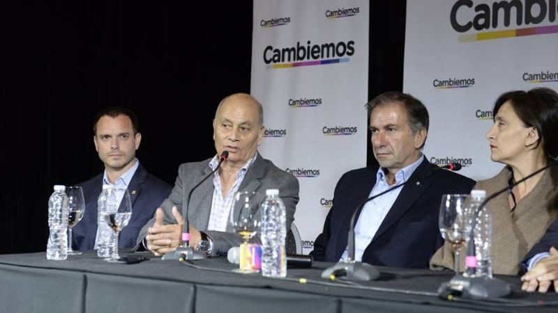 Venegas junto a Macri en el lanzamiento de la Mesa Nacional de Cambiemos