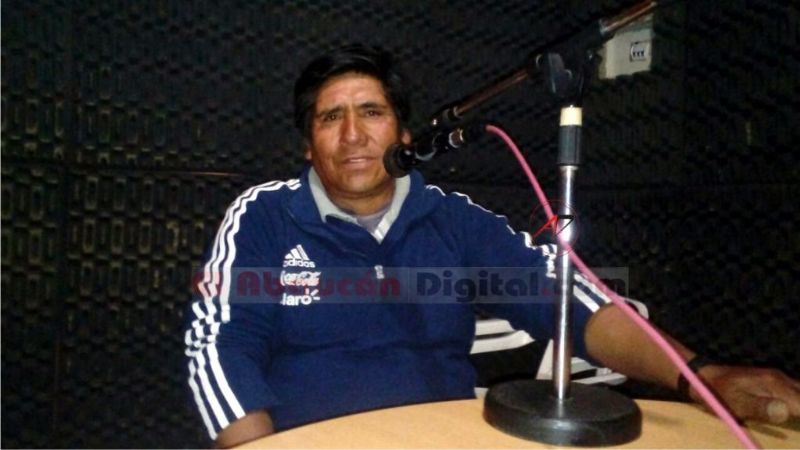 No pagó el combustible de la ambulancia y viajó en colectivo con su nieta grave