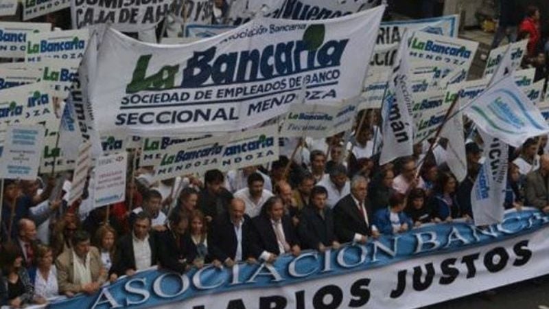 La CGT apoya la lucha de los trabajadores bancarios en todo el país