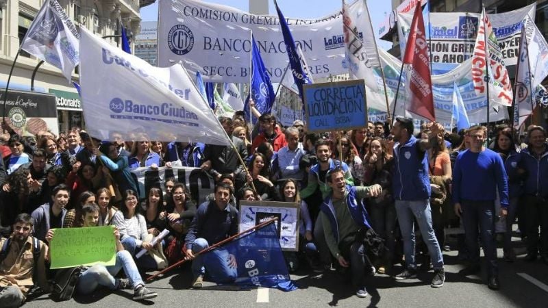 Bancarios hicieron una huelga y paralizaron el sector financiero