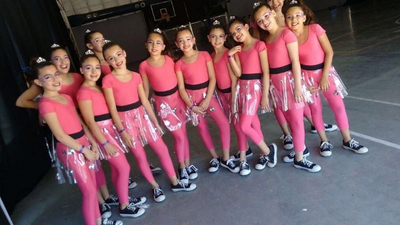 Estudio Ballet Marimi Basso campeonas Certamen Universal Dance