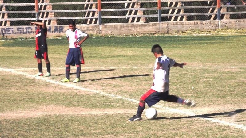 El entrenador que golpeó a un árbitro será expulsado