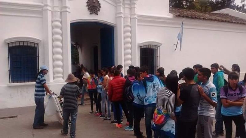 Alumnos de la Escuela Secundaria N°79 visitaron Tucumán