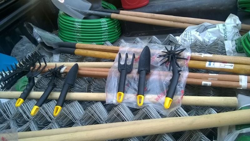 Centros de contención recibieron herramientas para proyectos de horticultura