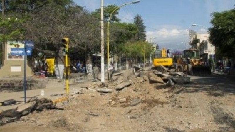 Comenzó la obra que hará peatonal parte de la Avenida Guemes