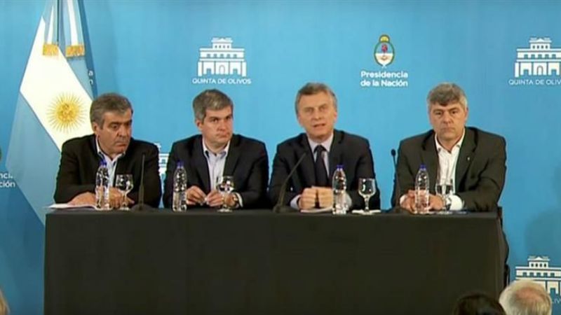 Macri postergó la baja de retenciones de la soja hasta 2018