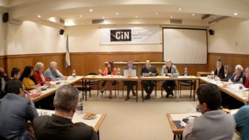 Paran los docentes universitarios