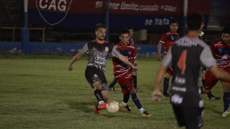 Villa Cubas empató y sigue en descenso directo