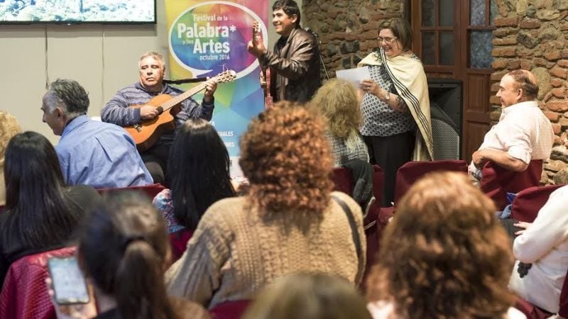 “Resumen de la Palabra y sus Andares” para cerrar un mes a pura cultura