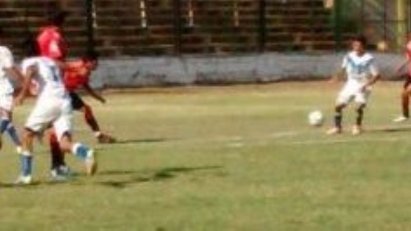 Triunfos de Vélez y San Lorenzo en el cierre de la 1ma.