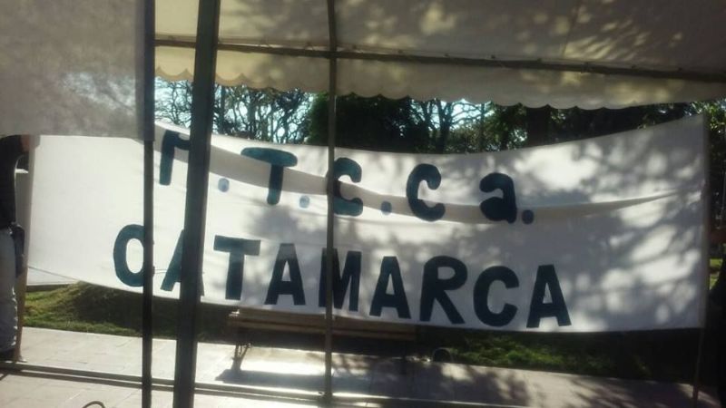 Levantaron la carpa de docentes frente a Casa de Gobierno