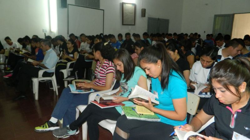 Más de 100 cadetes participan de la Acampada Policial