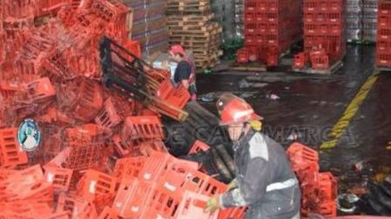 Incendio en depósito de la Coca Cola