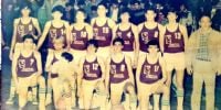 LOS CADETES Y JUVENILES del '87, con su DT Villarroel. 