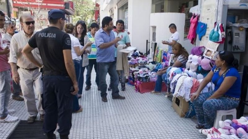 Manteros se resisten