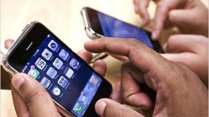 Se roban 175 celulares por hora en todo el país