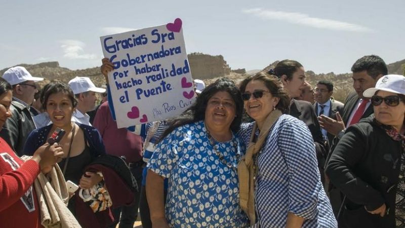 En el Día del Camino, la gobernadora inauguró un puente en Villa Vil