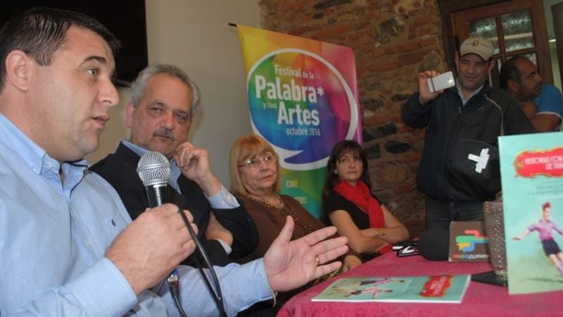 Toviggino sumado al Centenario de la Liga y el Festival de la Palabra