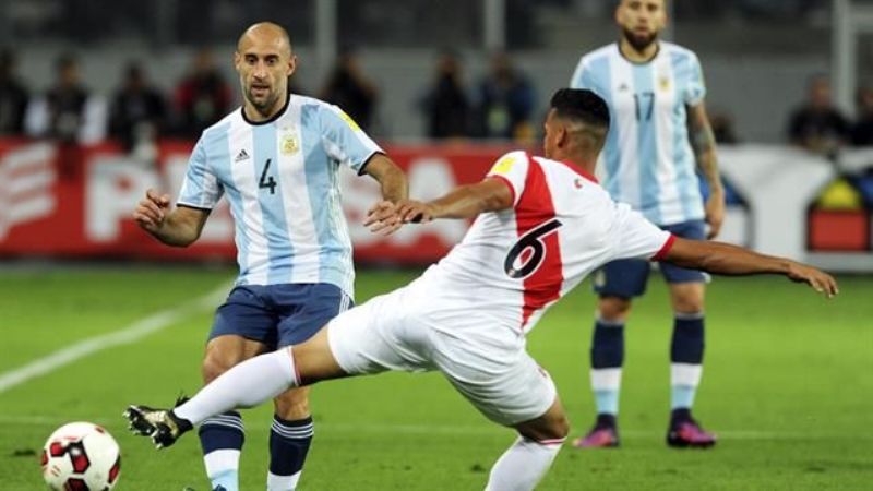 Argentina empató 2-2 con Perú y quedó en zona de repechaje