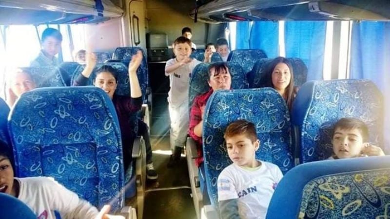 La Escuela de Fútbol “Soy Indio” viajó a Santa Fe