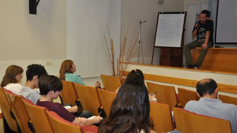 Se desarrolla el seminario Teórico de Introducción al Montaje Cinematográfico