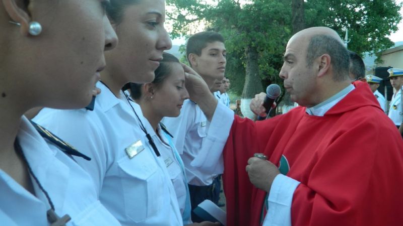 Cadetes recibieron la Primera Comunión y la Confirmación en el cierre de Acampada