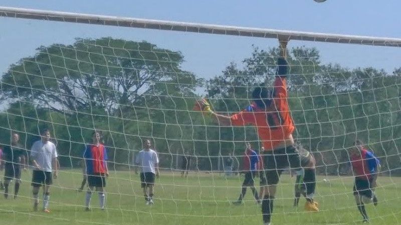 Médicos y Policías están en los 4tos. del Clausura en Única