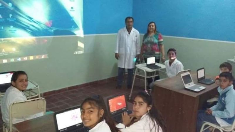 Emotivo acto en la Escuela N° 384 de El Moreno