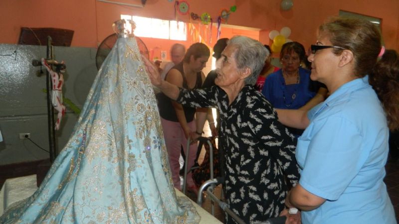 La Virgen del Valle visita el Hogar de Ancianos Fray Mamerto Esquiú