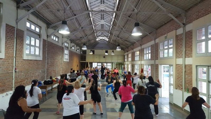 Actividades deportivas en el Polideportivo Sur
