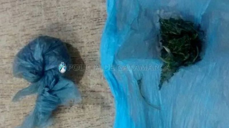 Aprehenden a dos jóvenes con droga en su poder