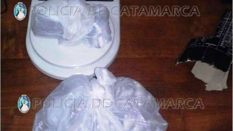 Detienen a dos jóvenes tras desbaratar un punto de venta de drogas en Tinogasta