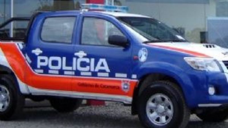 Detuvieron a un policía por robar champagne