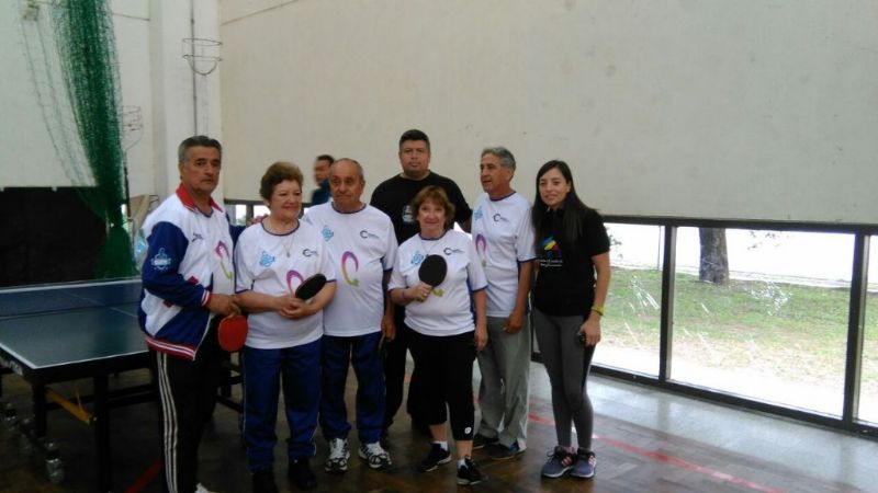 Adultos mayores con podios en los “Evita”