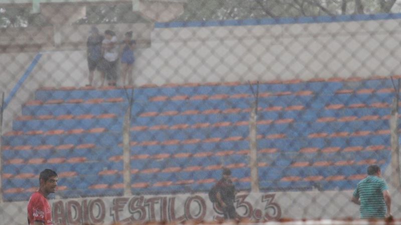 Inusitado y fuerte temporal de lluvia y viento en Valle Viejo